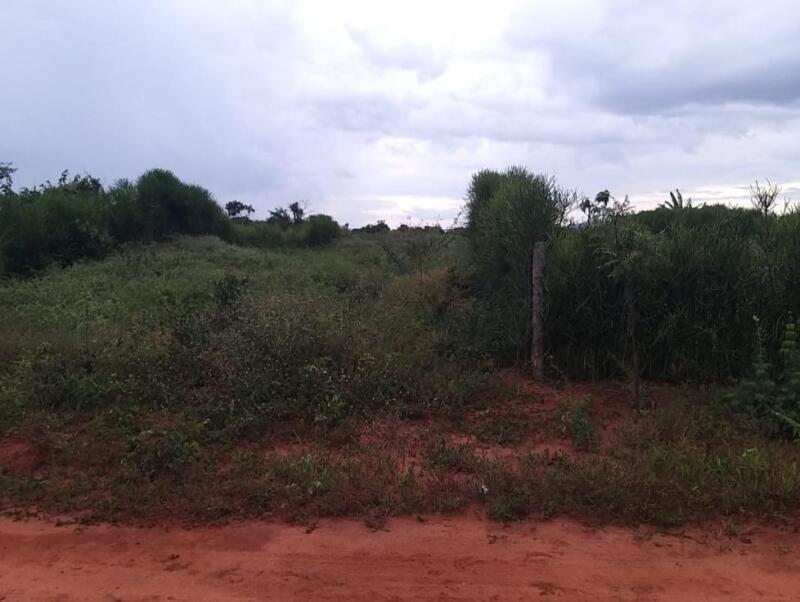 LOTE 001 01 LOTE RURAL 300M² SEM REGISTRO EM CARTÓRIO NO POVOADO DOS PATOS - CALCULÉ/BA., localizado em Caculé - BA