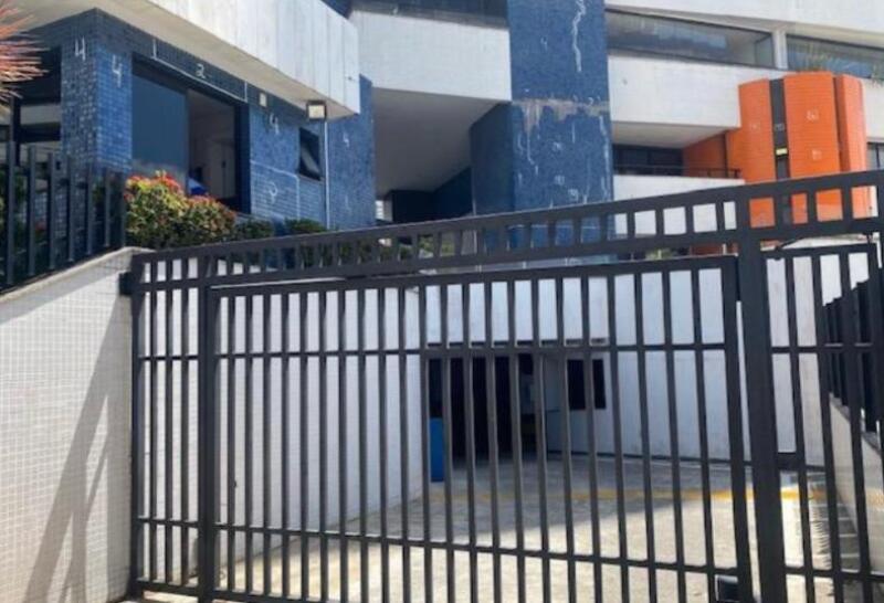 LOTE 001 APARTAMENTO DE N° 202, EDIFICIO RESIDENCIAL VARANDAS ALTO DO ITAIGARA, COM QUATRO SUITES, C, localizado em Salvador - BA, bairro Itaigara