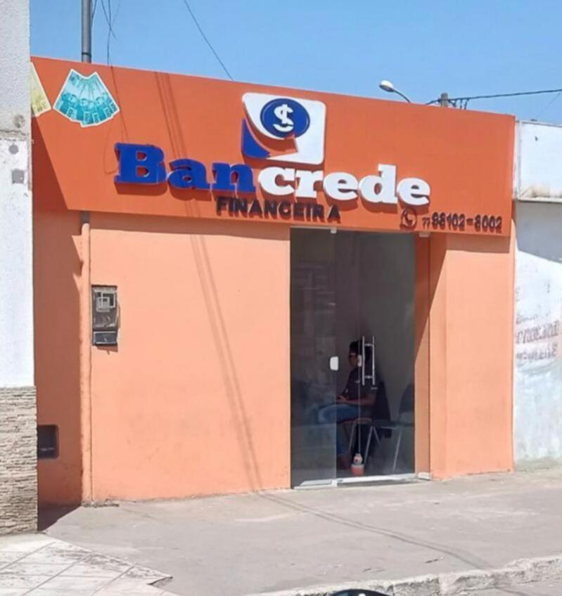 LOTE 001 UM LOTE DE TERRENO SITUADO Á RUA RIO BRANCO, MEDINDO 26X30, ÁREA CONSTRUÍDA COM 06 (SEIS) C, localizado em Cândido Sales - BA