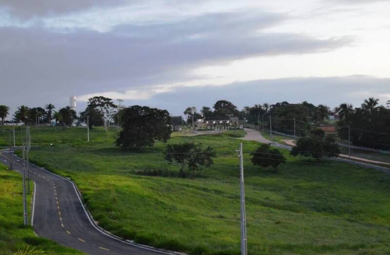 Terreno no Coqueiro (foto 4 de 5)